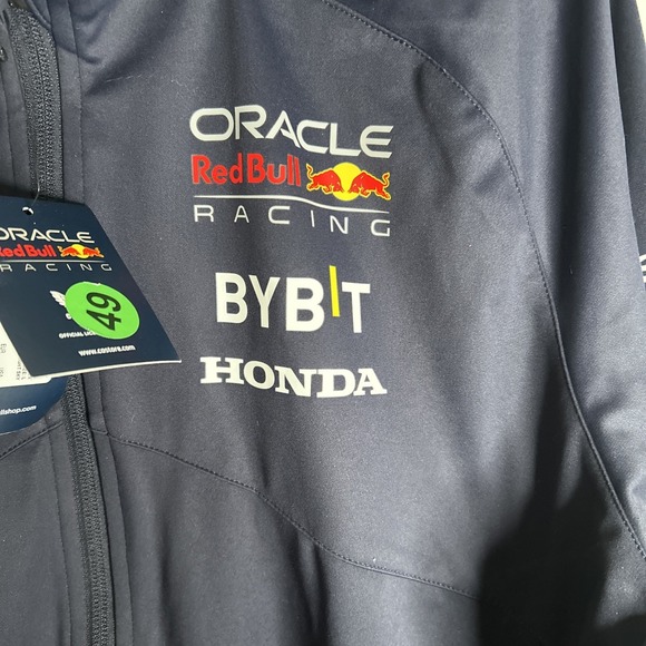 Red Bull Racing F1 2023 Team Soft Shell Jacket L- NEW! - Picture 3 of 9